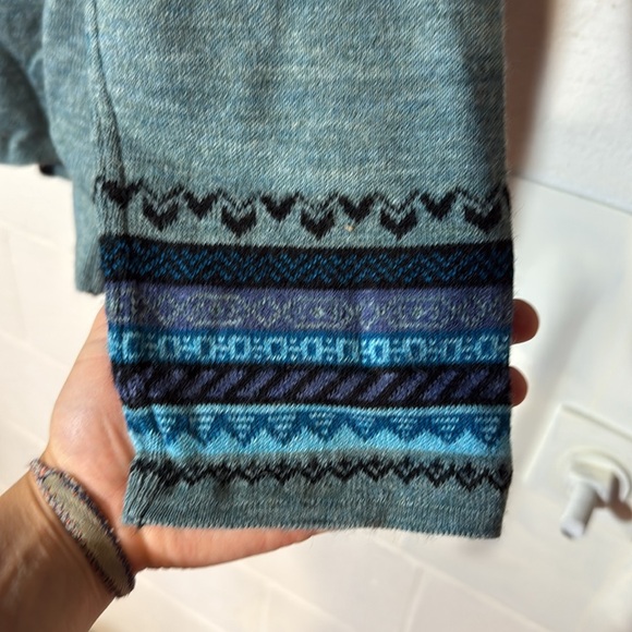 Embroidered Women's Sweater - Blue - Picture 3 of 7